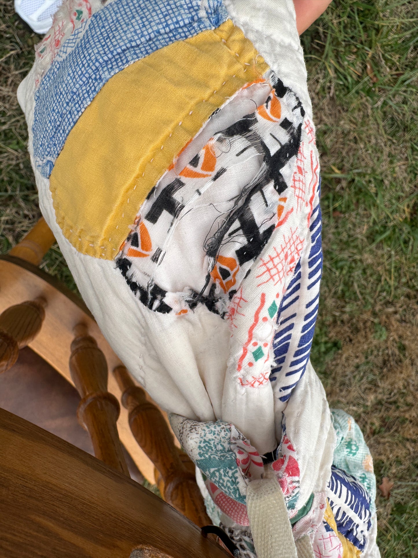 Vintage Dresden Plate Quilt Bow