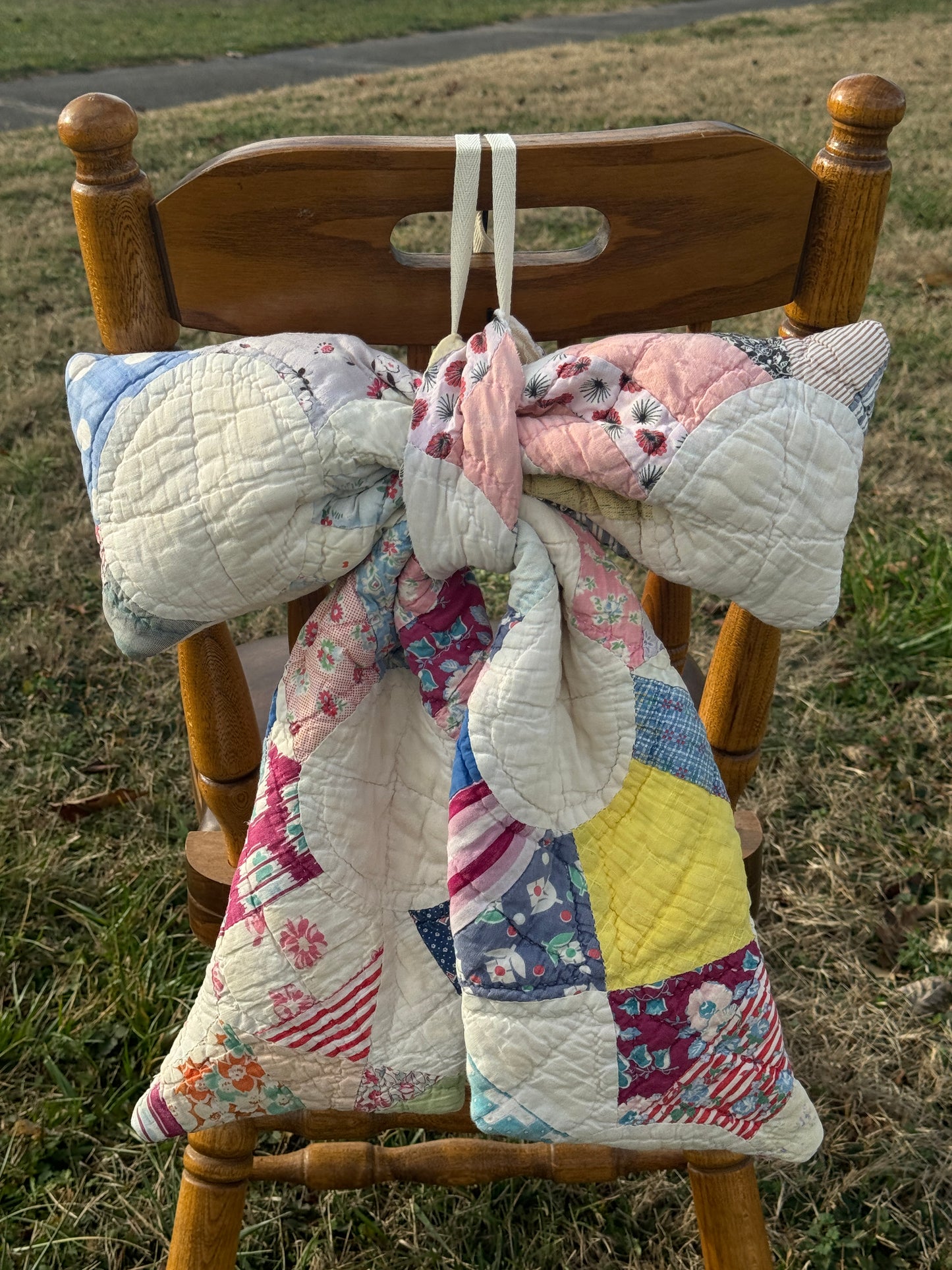 Vintage Snowball Quilt Bow (2)