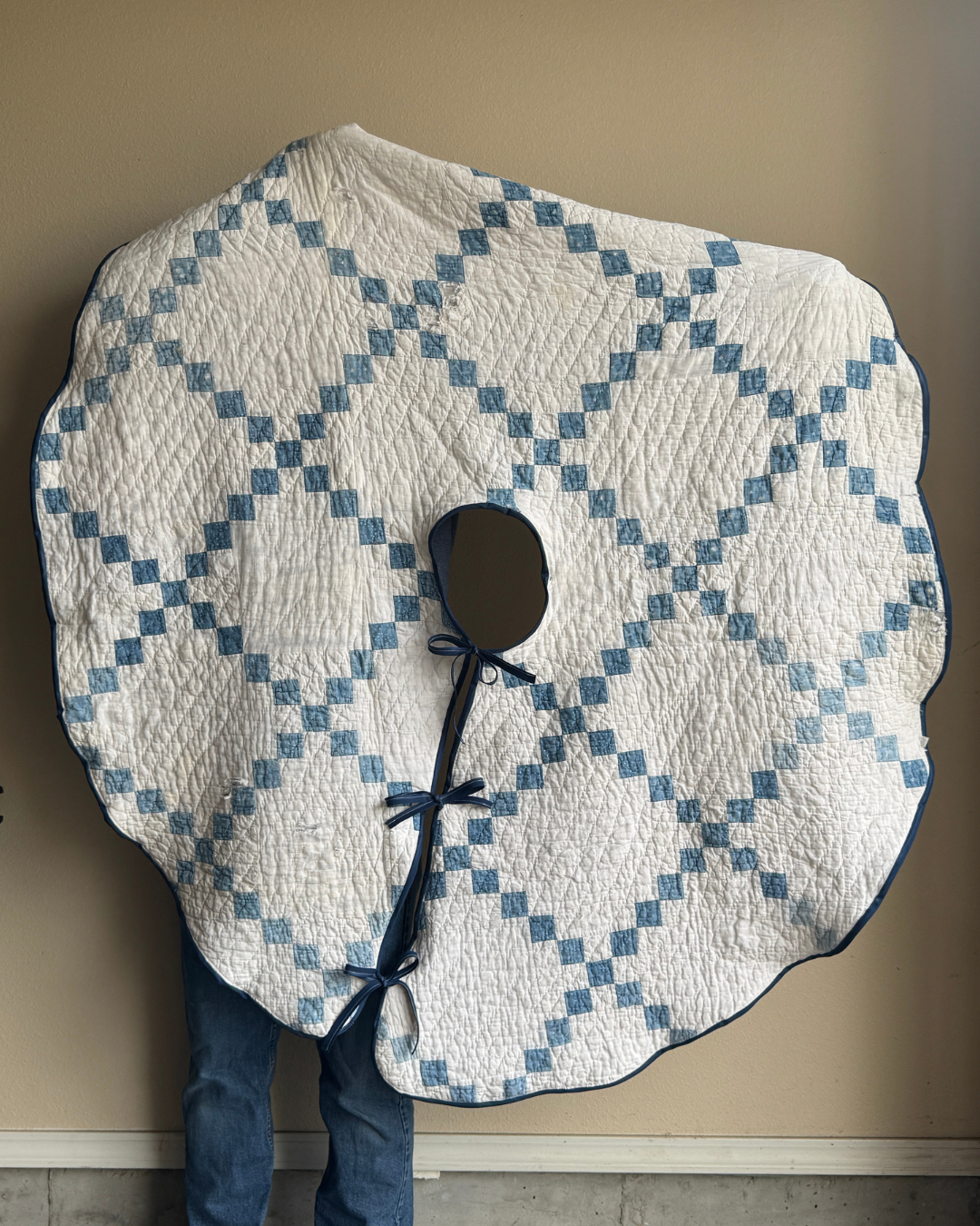 Blue Irish Chain Quilt Tree Skirt