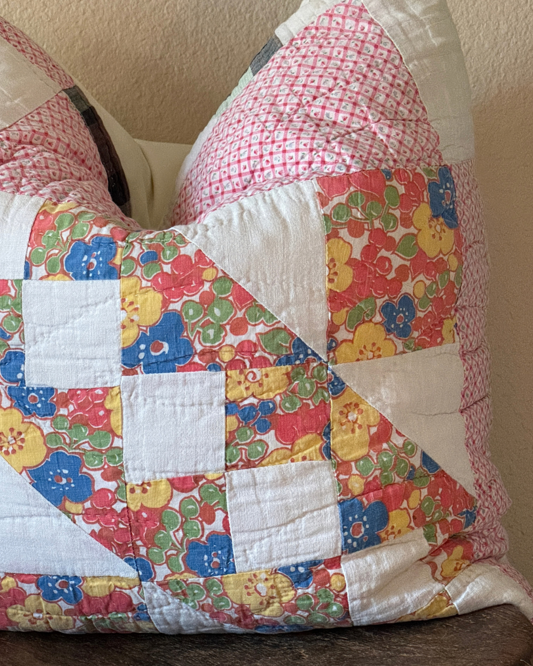 Vintage Quilt Pillow (20x20)
