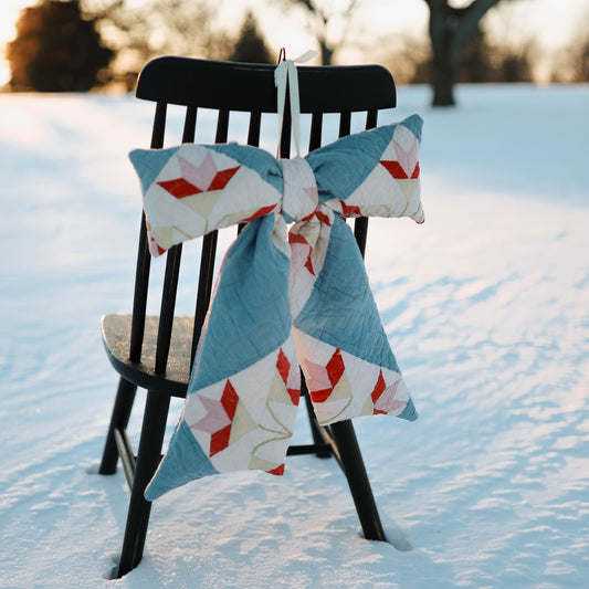 Vintage Flower Basket Quilt Bow