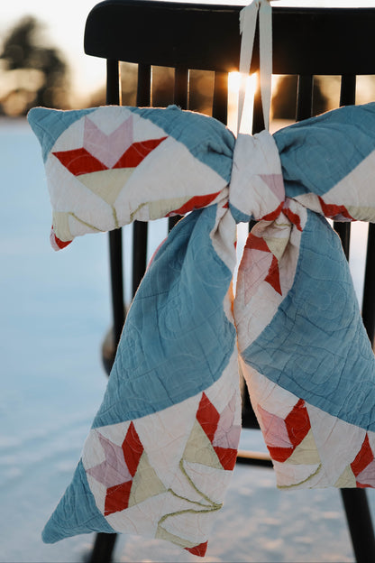 Vintage Flower Basket Quilt Bow
