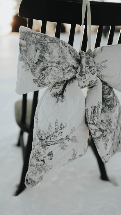 Vintage Toile Quilt Bow (01)