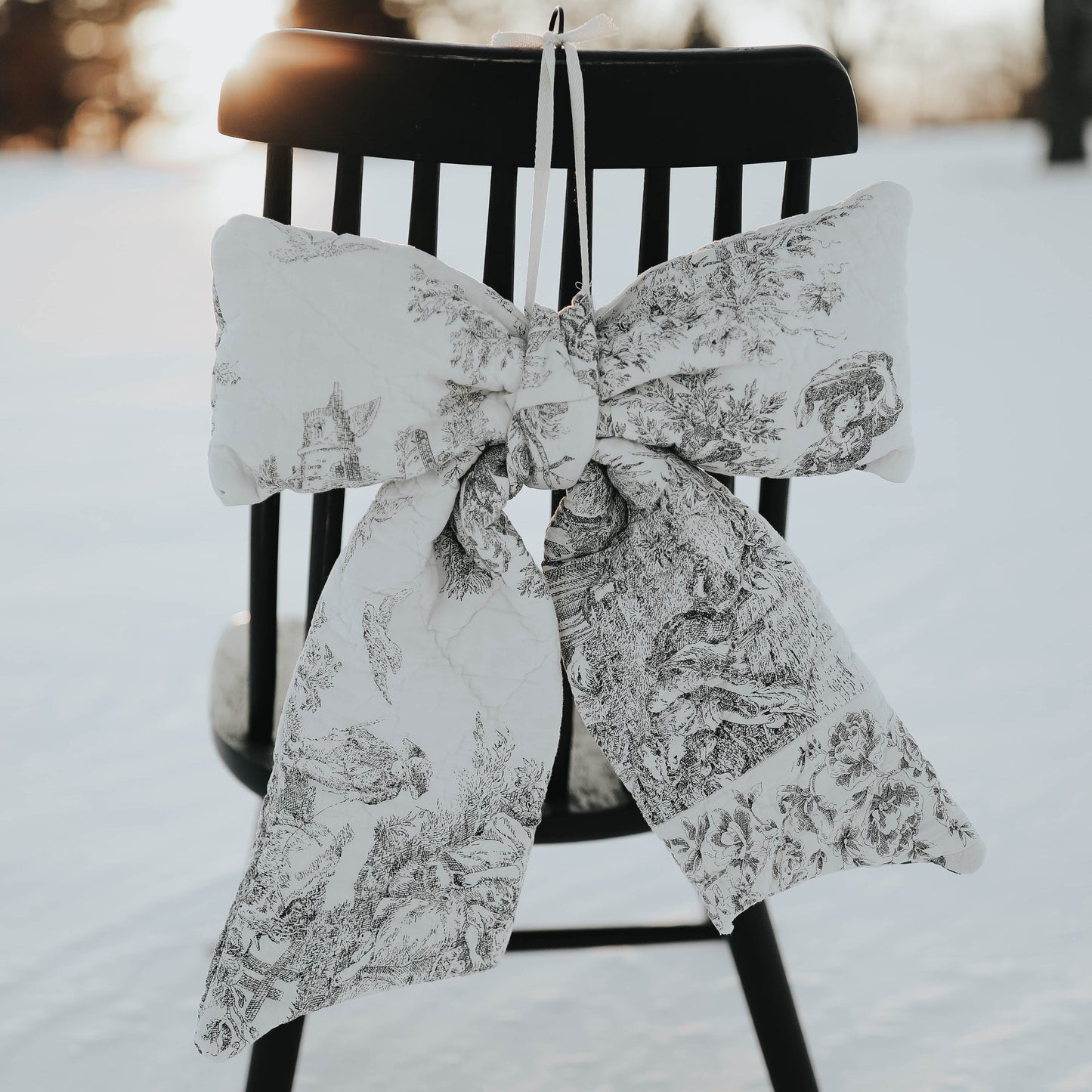 Vintage Toile Quilt Bow (02)