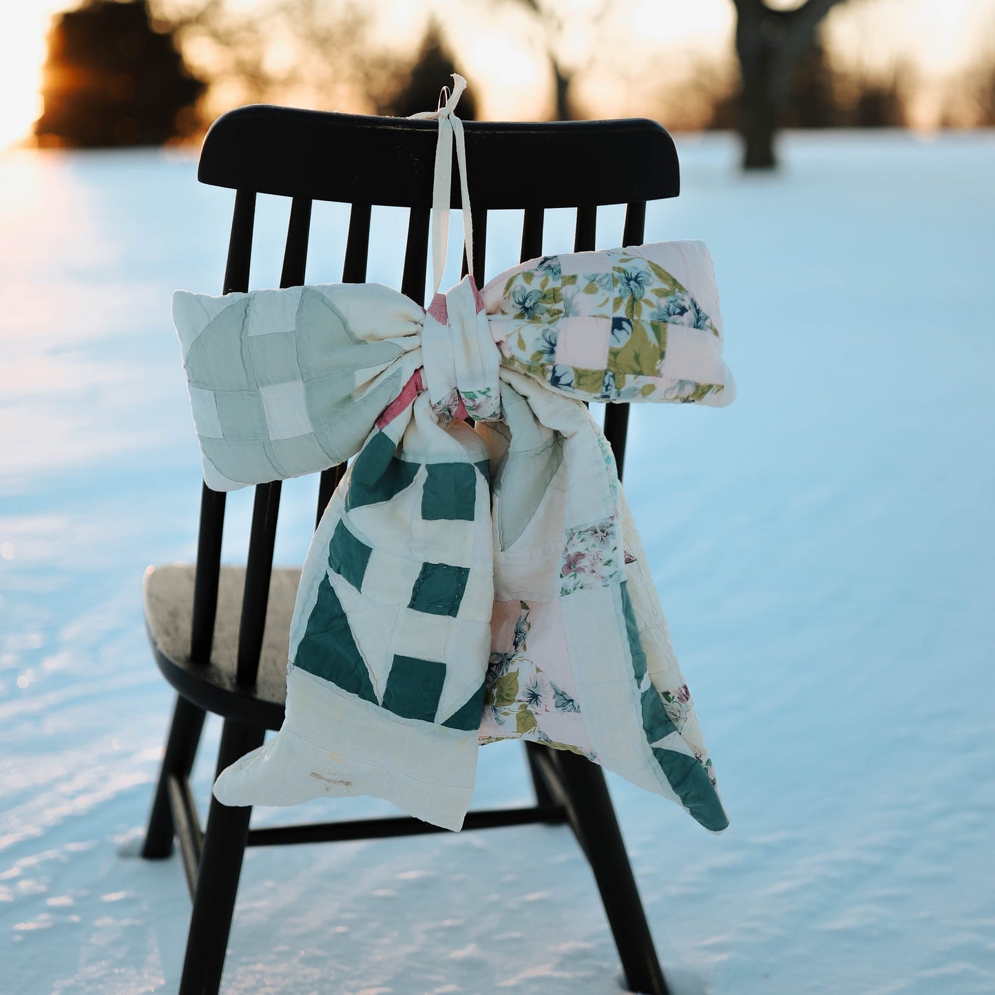 Vintage Patchwork Squares Quilt Bow