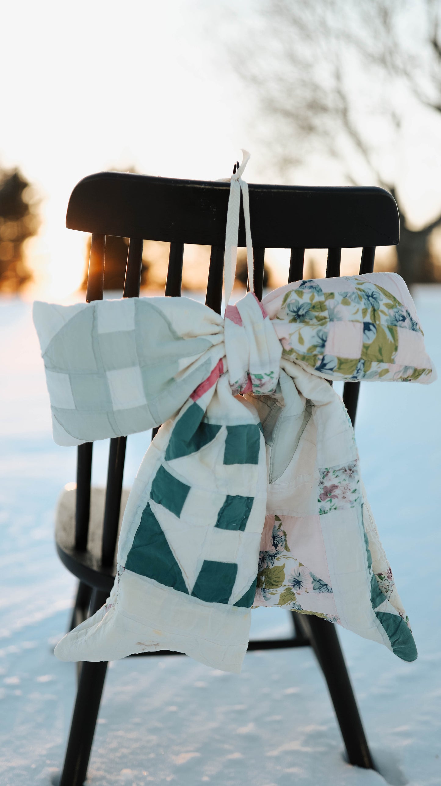 Vintage Patchwork Squares Quilt Bow