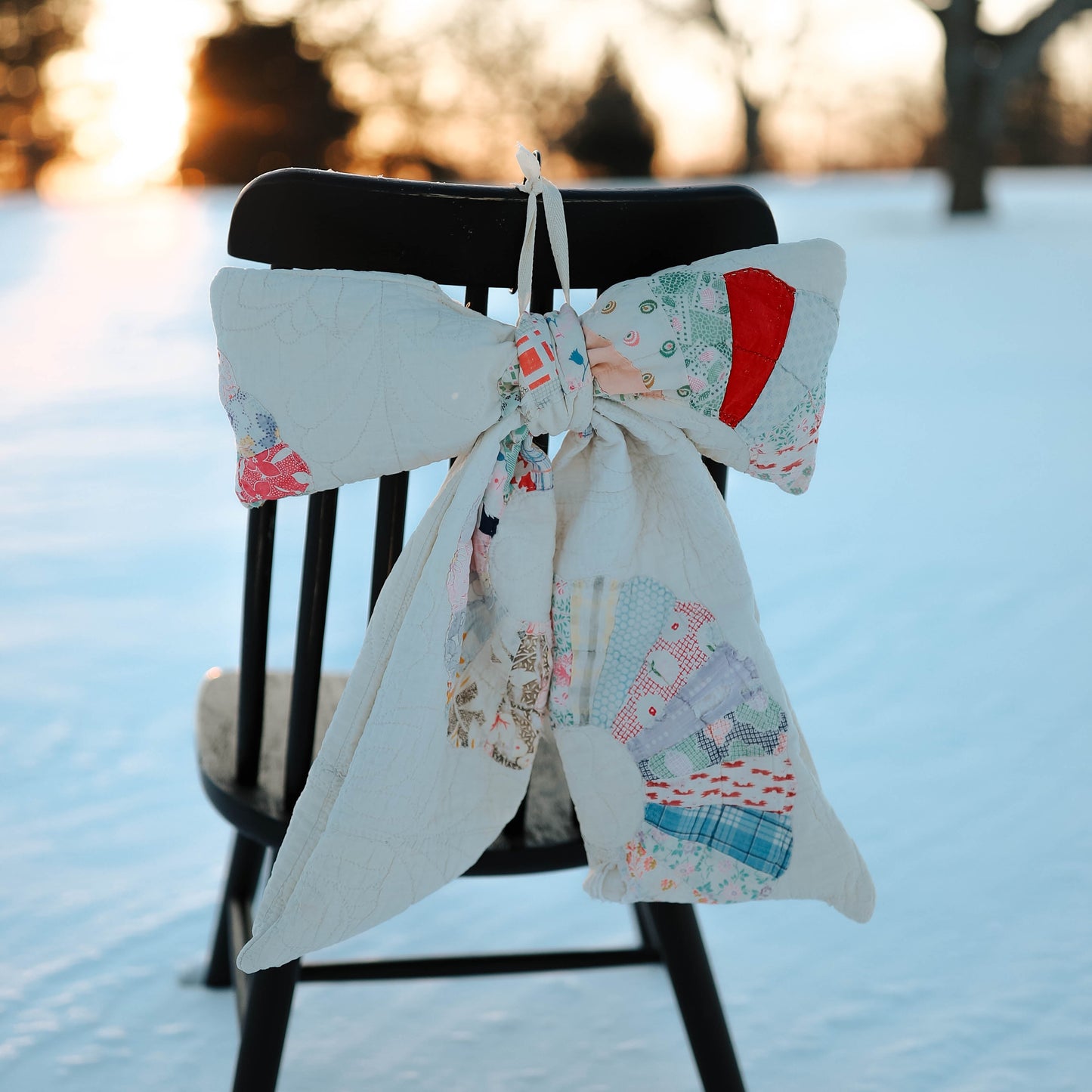 Vintage Dresden Plate Quilt Bow