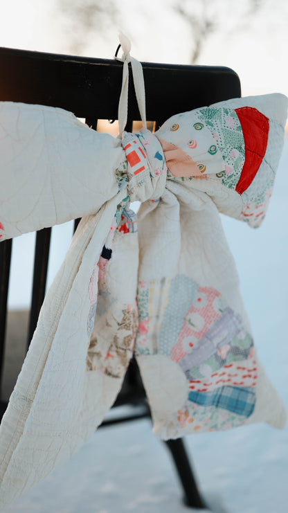 Vintage Dresden Plate Quilt Bow