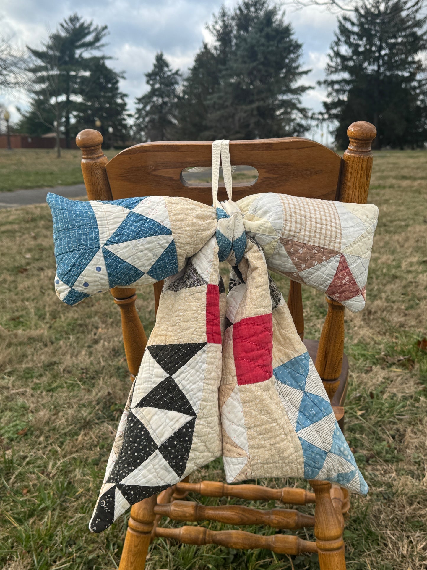 Vintage Scrap Quilt Bow