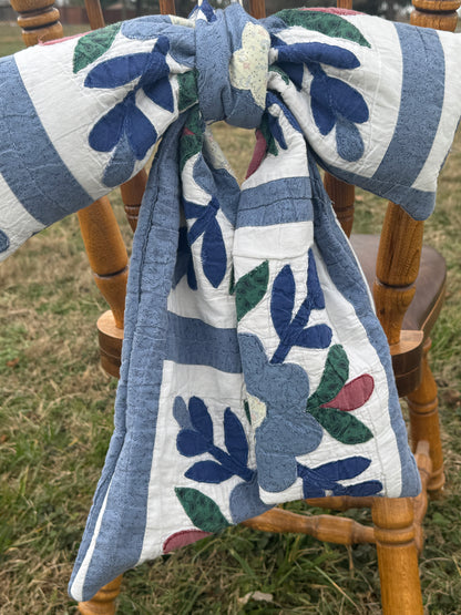 Vintage Blue Floral Quilt Bow