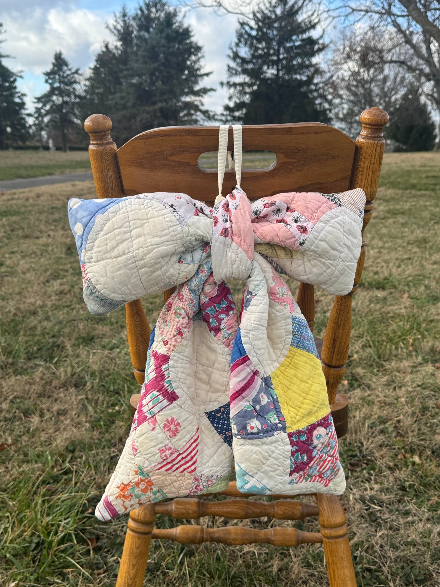 Vintage Snowball Quilt Bow (2)