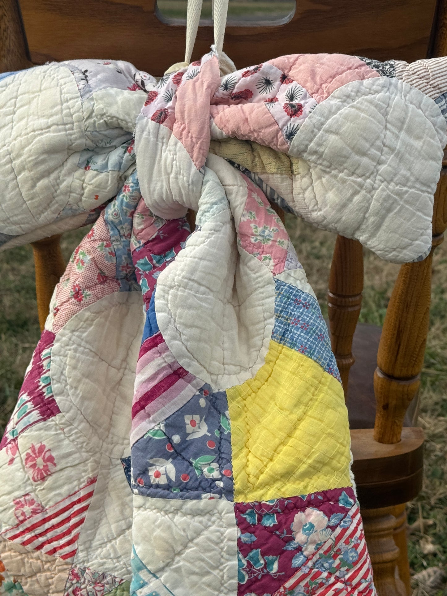 Vintage Snowball Quilt Bow (2)