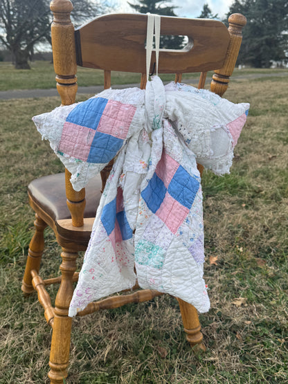 Vintage Wedding Ring Quilt Bow