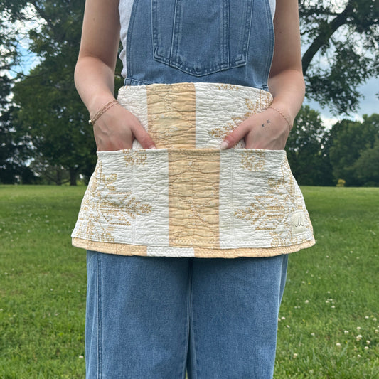 Embroidered Quilt Market Apron (01)