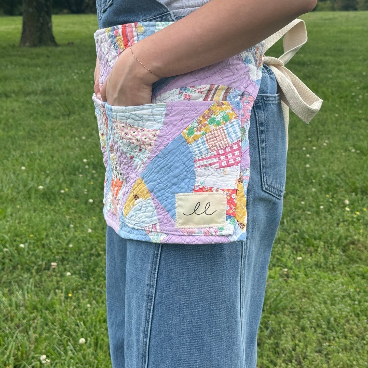 Purple Fan Market Apron (01)
