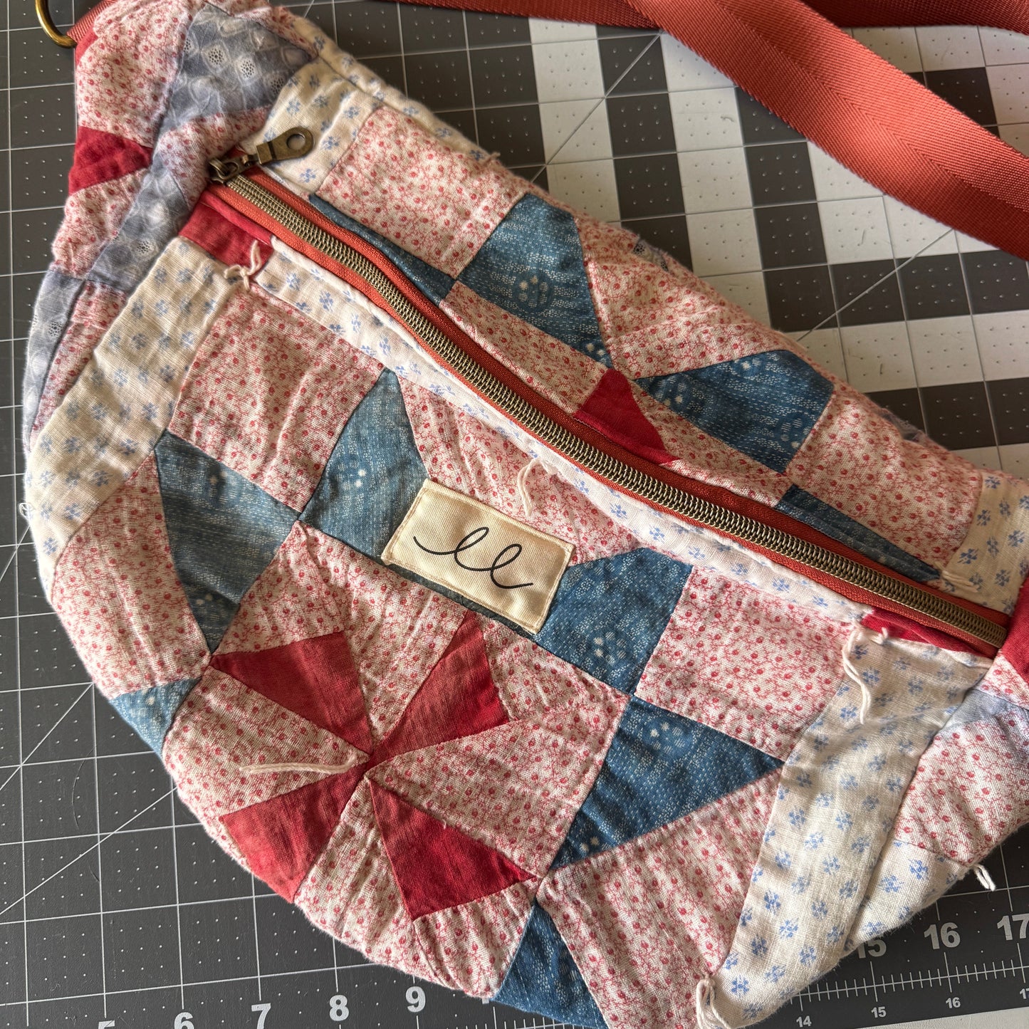 Sawtooth Star Quilt Fanny Pack