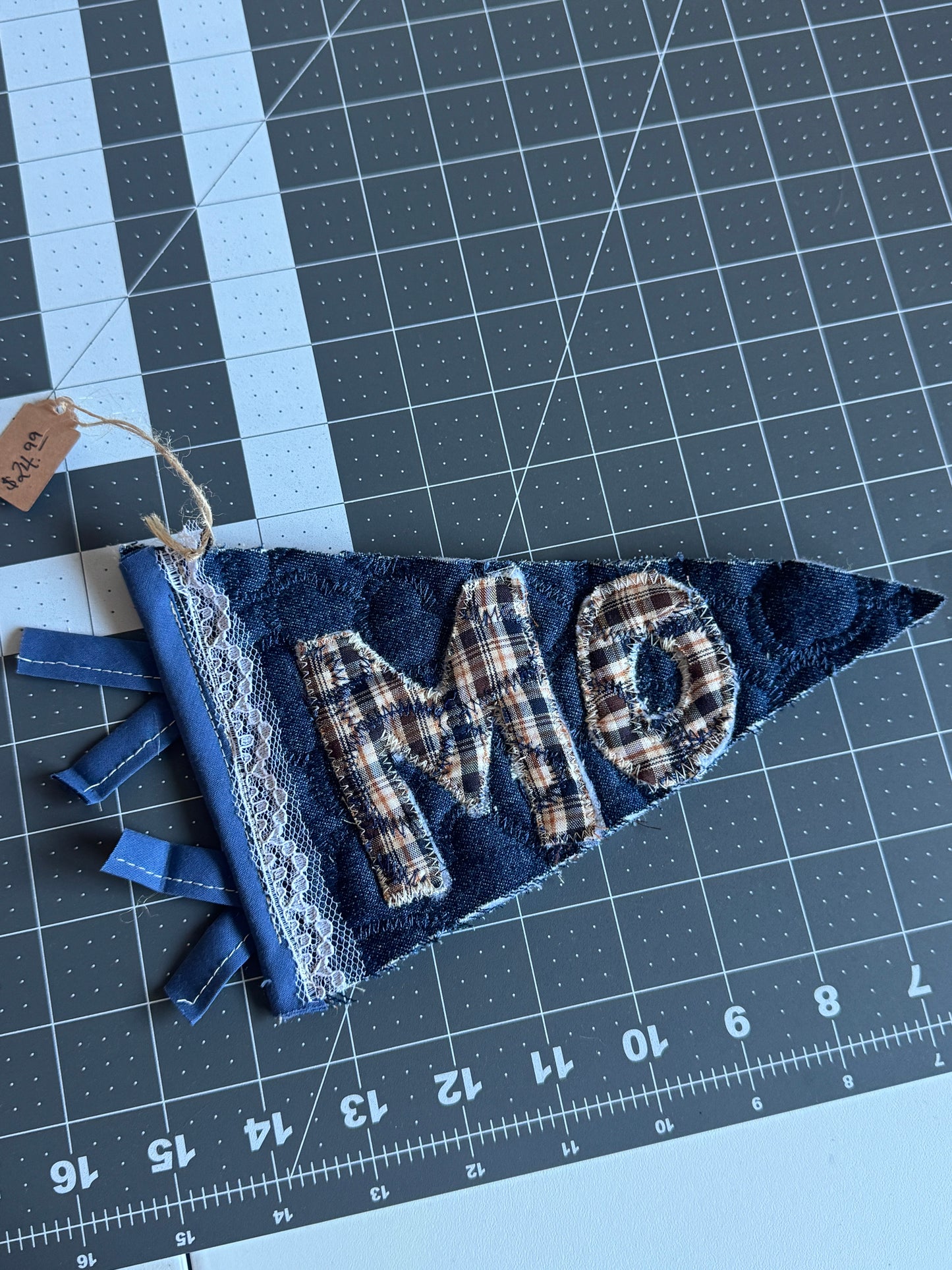 "MO" Mini Pennant Flag