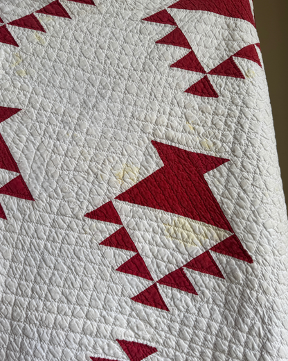 Red Basket Quilt Tree Skirt