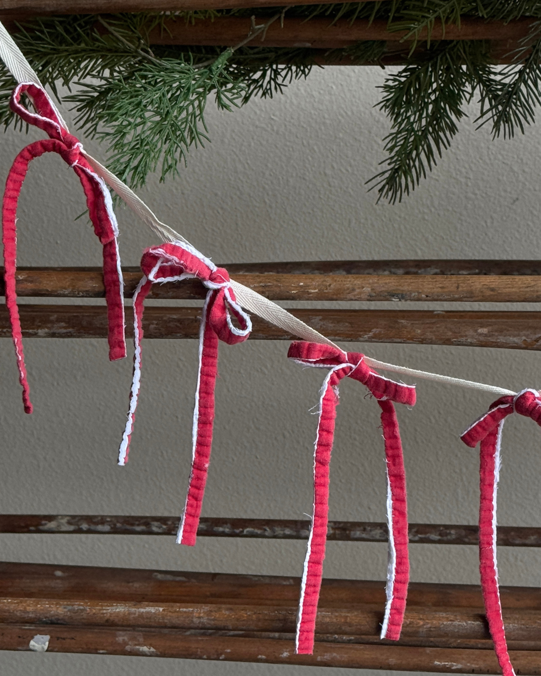 Quilt Binding Bow Garland (02)