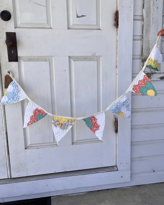 Flower Garden Quilt Garland (01)