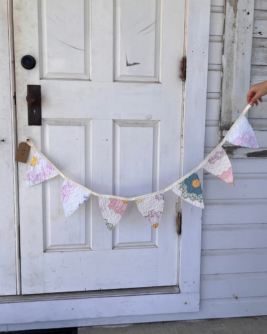 Flower Garden Quilt Garland (03)
