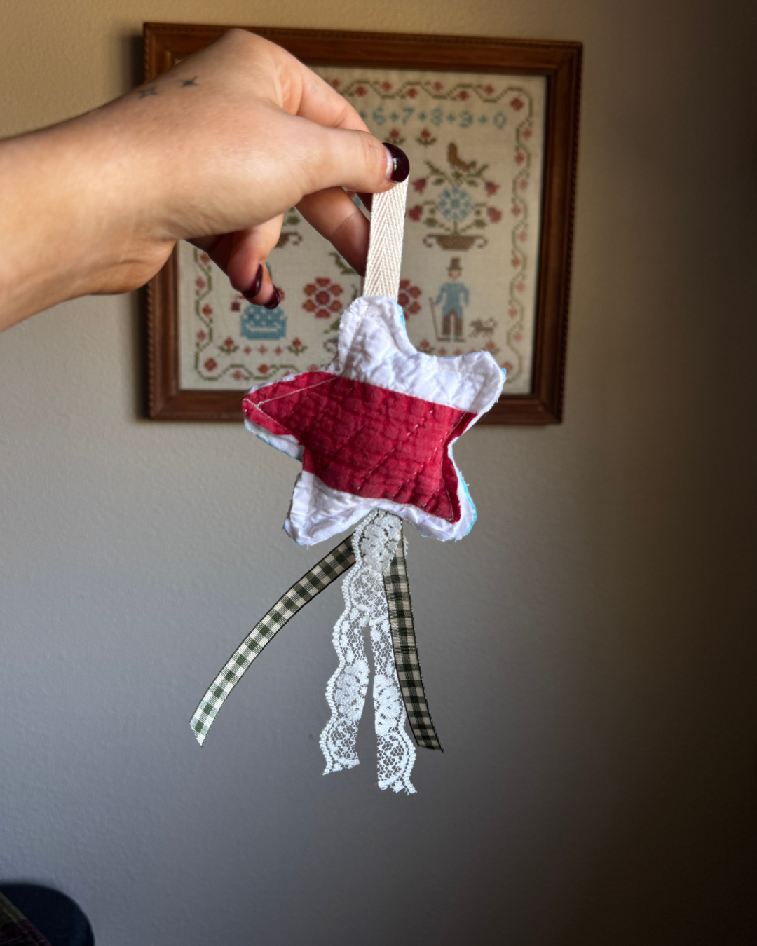 Whimsy Star Quilt Ornament (06)