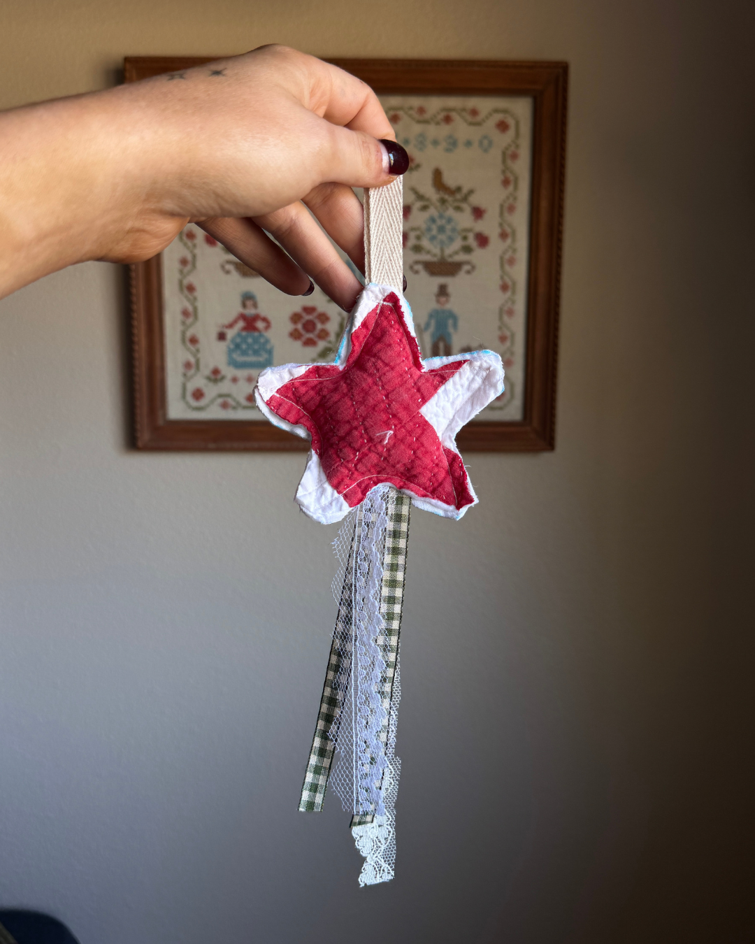 Whimsy Star Quilt Ornament (08)