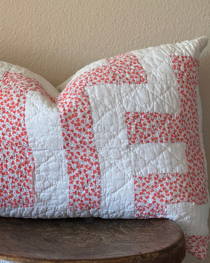 Vintage Quilt Pillow (16x23)