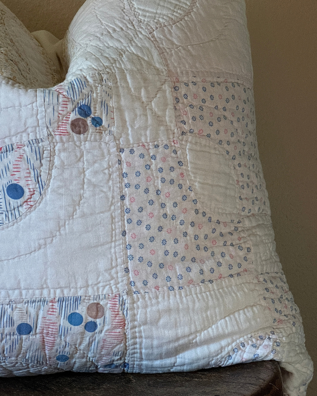 Vintage Quilt Pillow (20x20)