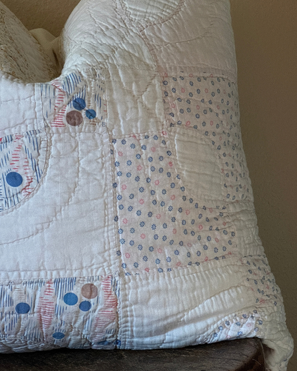 Vintage Quilt Pillow (20x20)