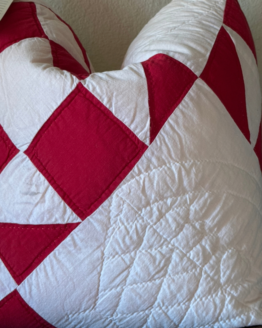 Vintage Quilt Pillow (20x20)