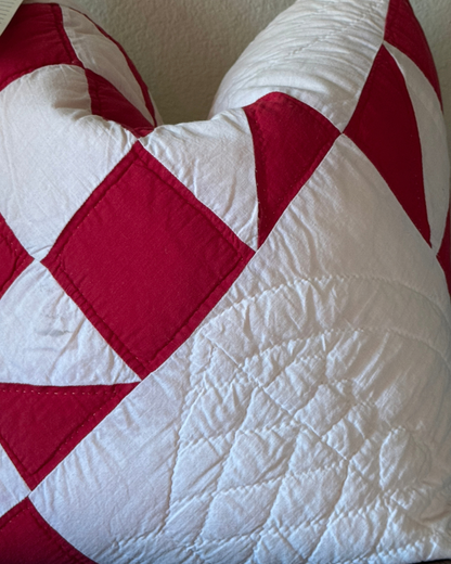 Vintage Quilt Pillow (20x20)