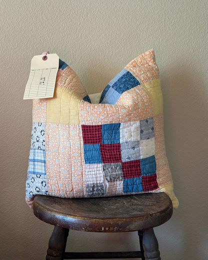 Vintage Quilt Pillow (20x20)