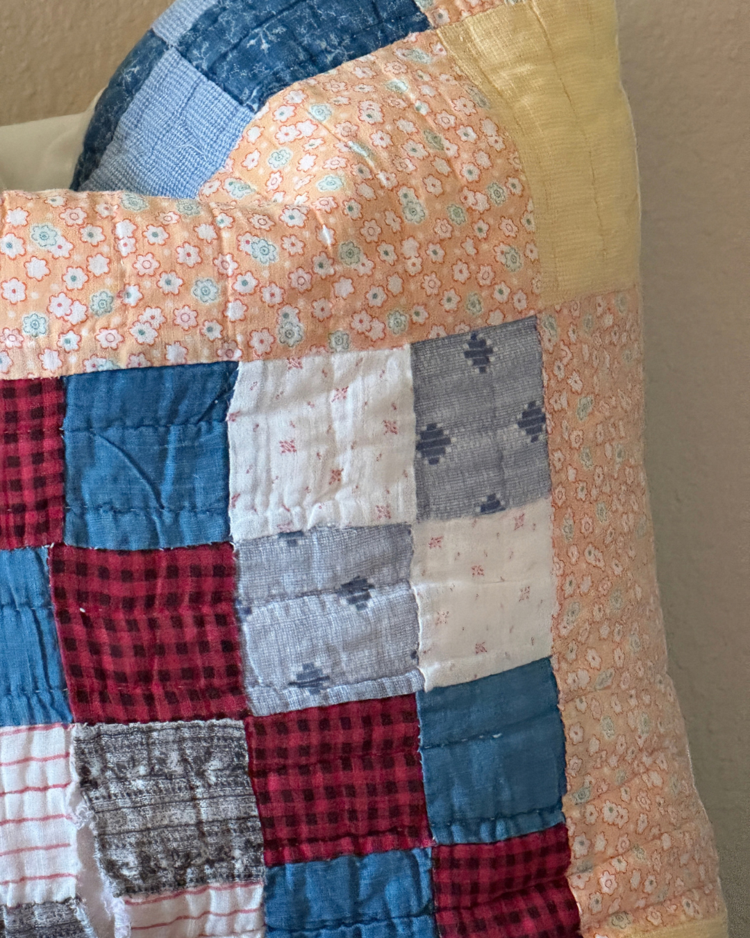Vintage Quilt Pillow (20x20)