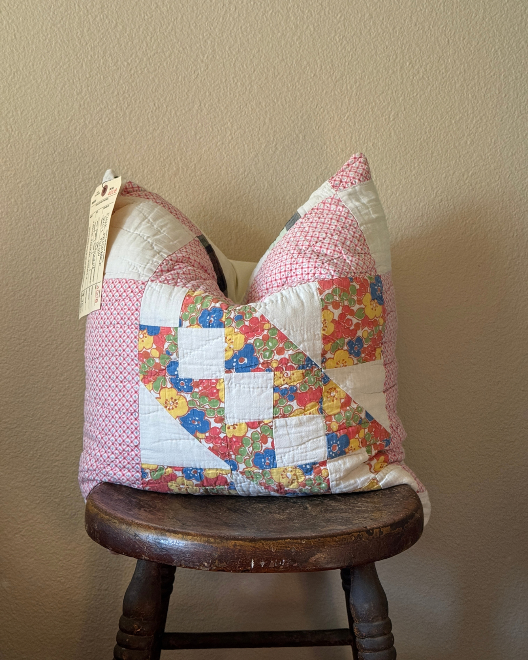 Vintage Quilt Pillow (20x20)