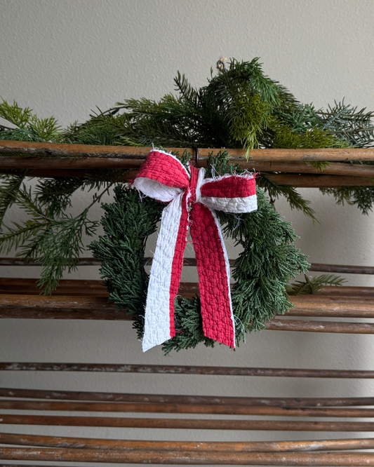 Quilt Bow Cedar Wreath (05)