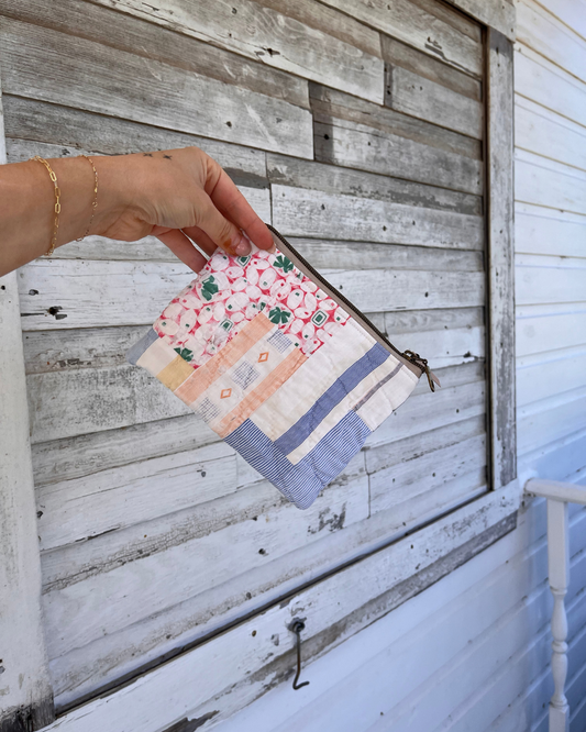 Large Quilt Zipper Pouch (04)