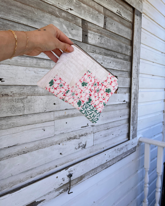 Large Quilt Zipper Pouch (05)